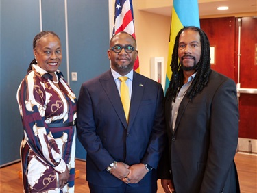 Consul-General-Tyson-K.-McKenzie-and-attendees