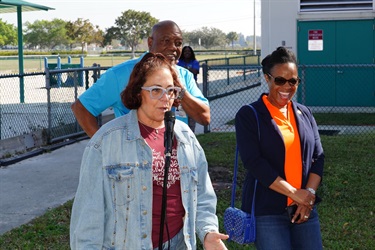 Principal-Saban Kiwanis-East-Pines-Miramar-President-Michael-Rose-and-Commissioner-Cherasard