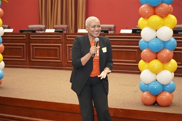 Shannan-Ighodaro-speaking-at-Moms-of-Miramar-event