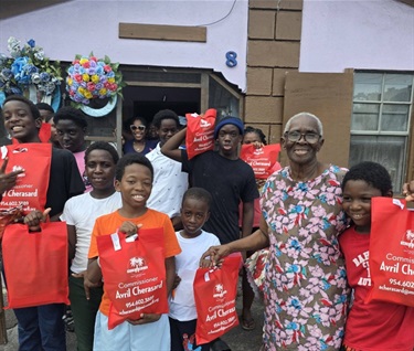 Big-smiles-from-Miramar-residents