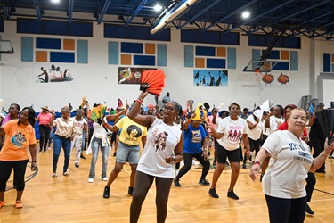 Group-enjoying-Sneakers-on-the-Ground-September-2025